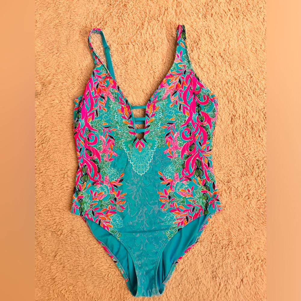 EUC Lilly Pulitzer size 16 one piece with adjustable straps